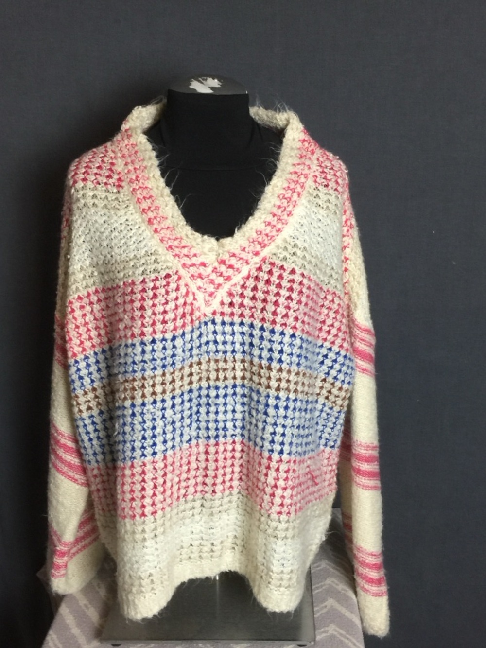 ADORA Cream V-Neck Sweater with Pink, Blue & Brown Stripes M/L soft sweater